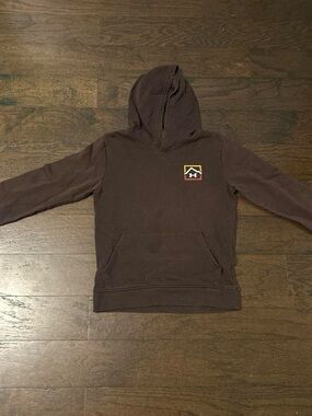 Under Armour Men's Brown Hooded Pullover with Small Logo Patch